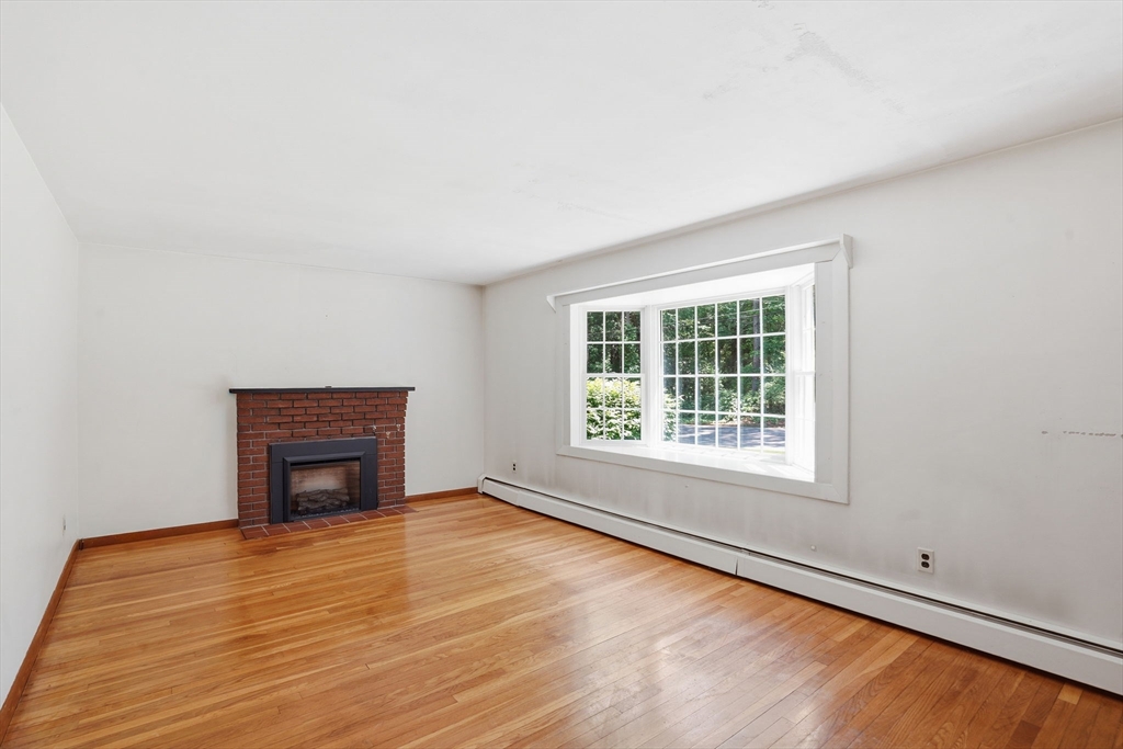 33 Cold Spring Road Westford, MA 01886 - Photo 20 of 42