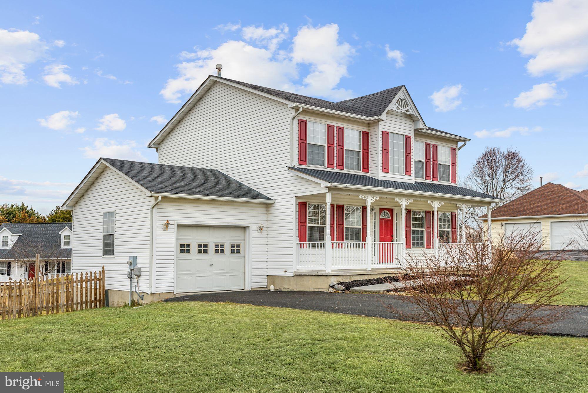 217 Canyon Road Winchester, VA 22602 - Photo 2 of 39 Gallery Image 2