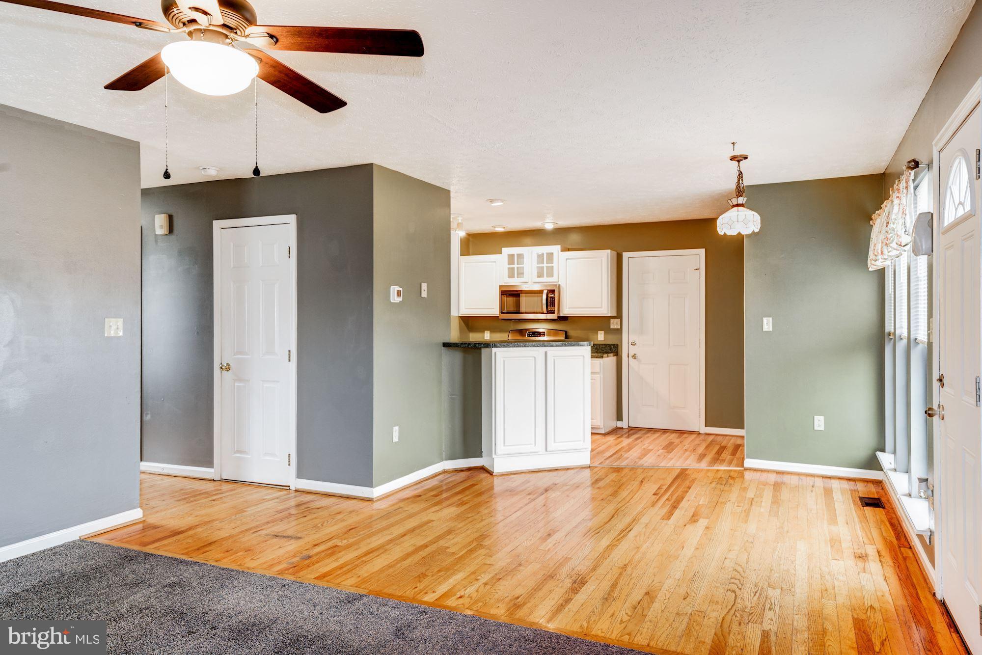 217 Canyon Road Winchester, VA 22602 - Photo 13 of 39 Gallery Image 13
