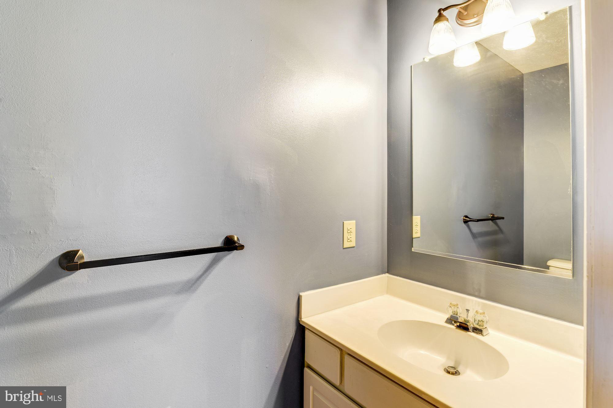 217 Canyon Road Winchester, VA 22602 - Photo 16 of 39 Gallery Image 16