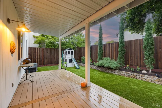 $849,000 | 8006 Manor Court, Rohnert Park, CA 94928