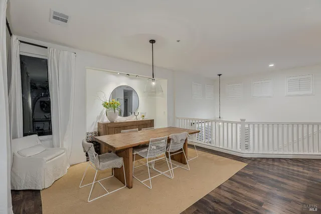 $849,000 | 8006 Manor Court, Rohnert Park, CA 94928