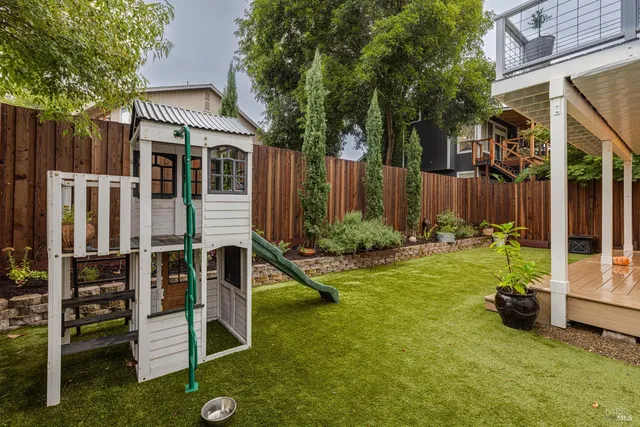 $849,000 | 8006 Manor Court, Rohnert Park, CA 94928