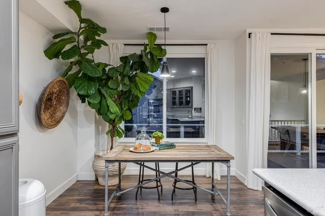 $849,000 | 8006 Manor Court, Rohnert Park, CA 94928