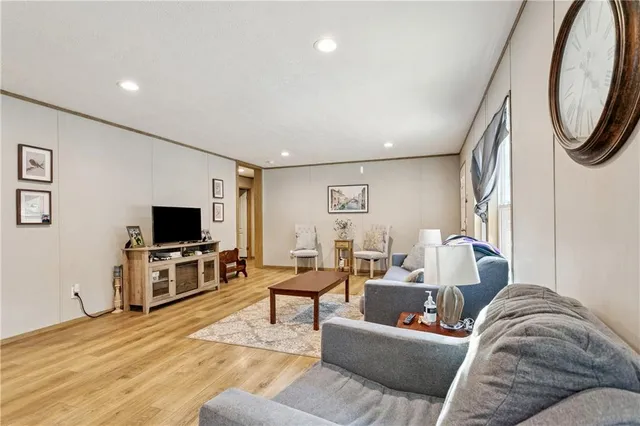 $195,500 | 20405 Carpenter Road, Springfield, LA 70462