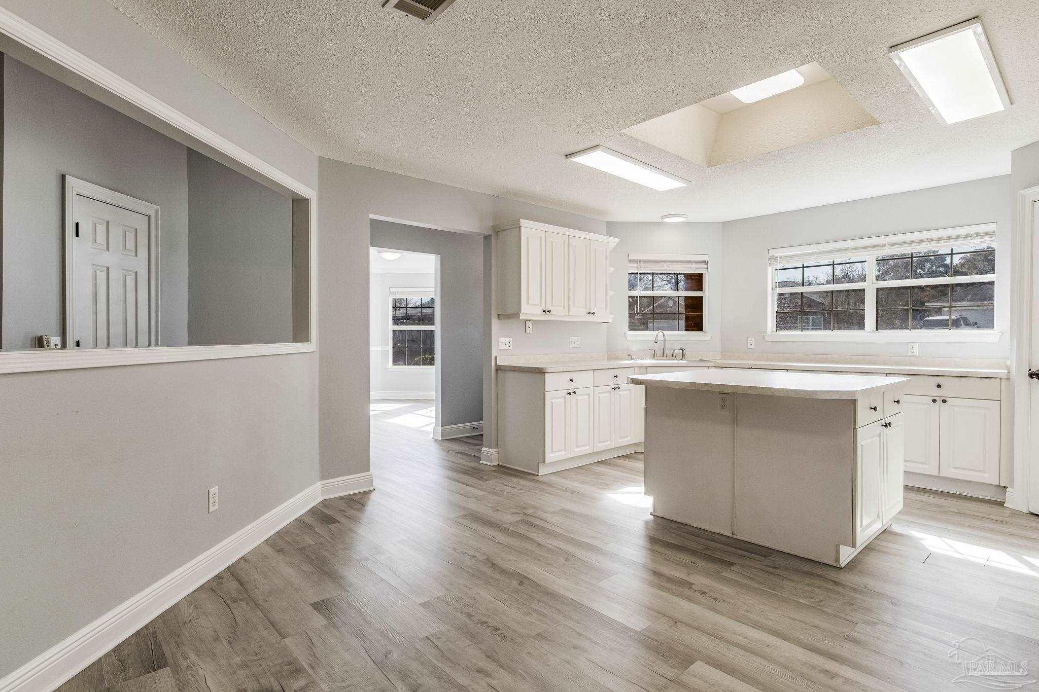 3052 Red Fern Road Cantonment, FL 32533 - Photo 7 of 62 Gallery Image 7