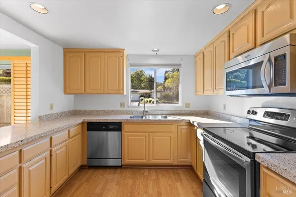 $607,600 | 6 Glengreen Street, Santa Rosa, CA 95409