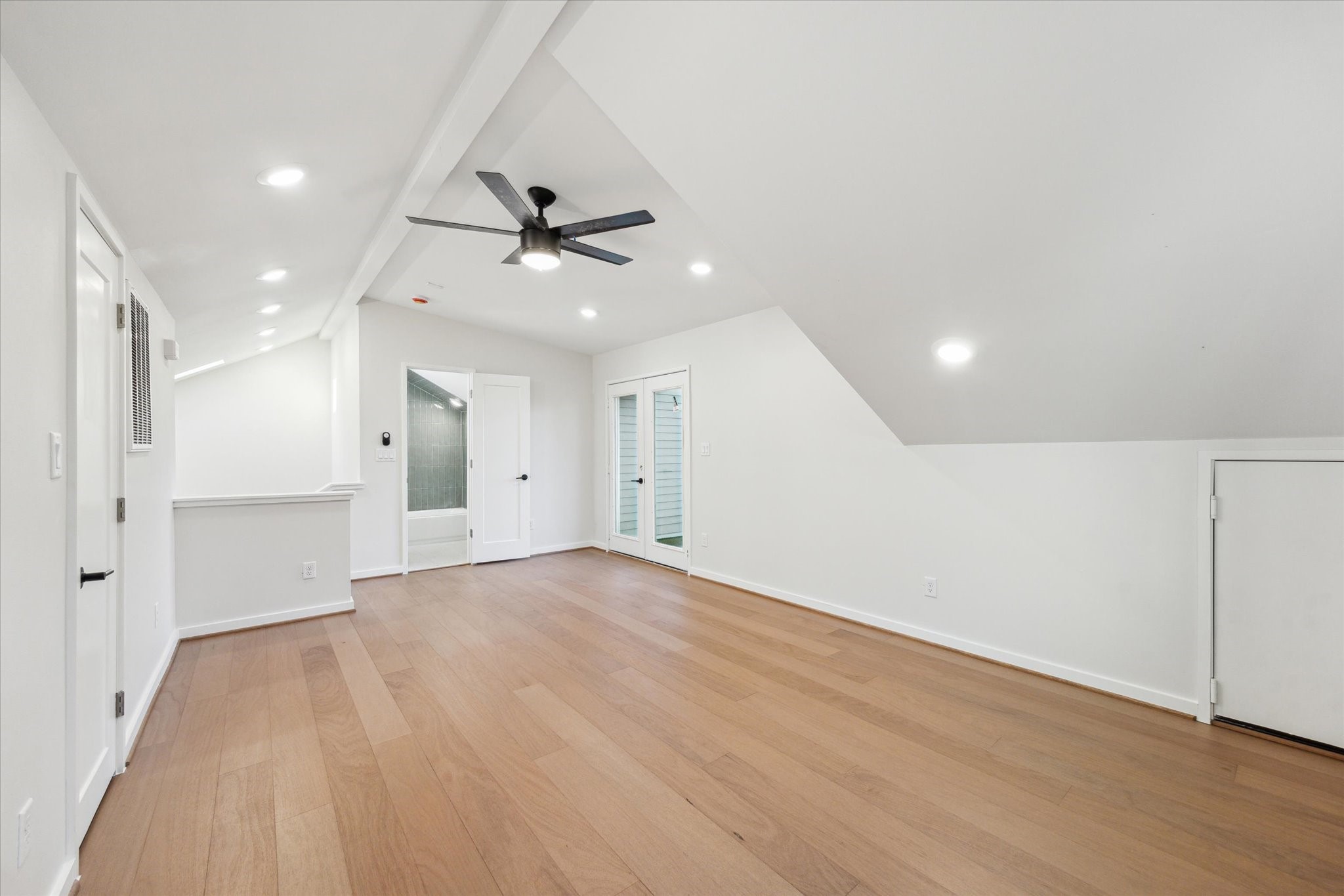 3909 Zina Way Houston, TX 77018 - Photo 16 of 21