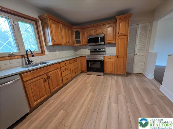 $2,650 | 1645 Mark Twain Circle, Bethlehem, PA 18017