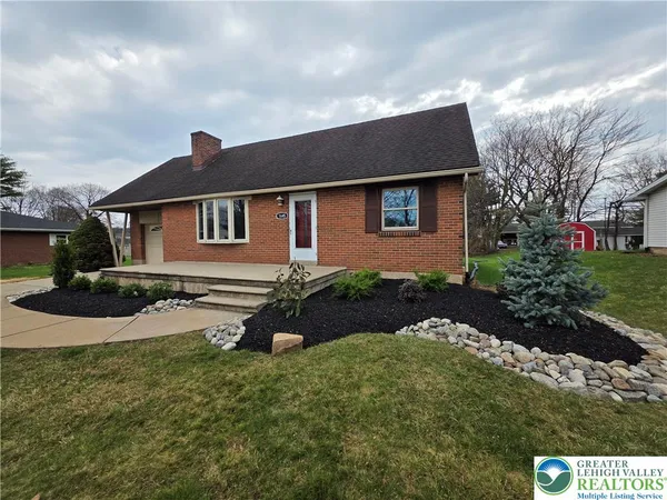 $2,650 | 1645 Mark Twain Circle, Bethlehem, PA 18017