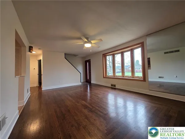 $2,650 | 1645 Mark Twain Circle, Bethlehem, PA 18017