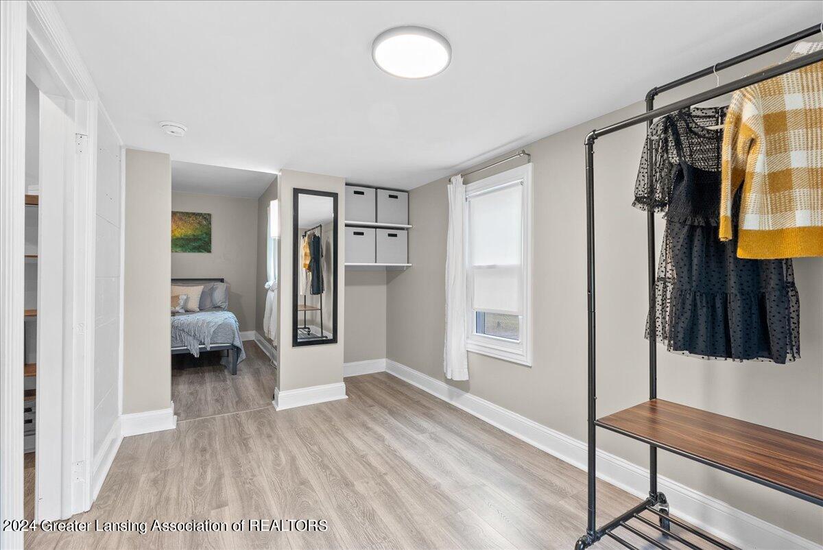 2558 Gilbert Road Lansing, MI 48911 - Photo 33 of 42 27-Media Jett - 27