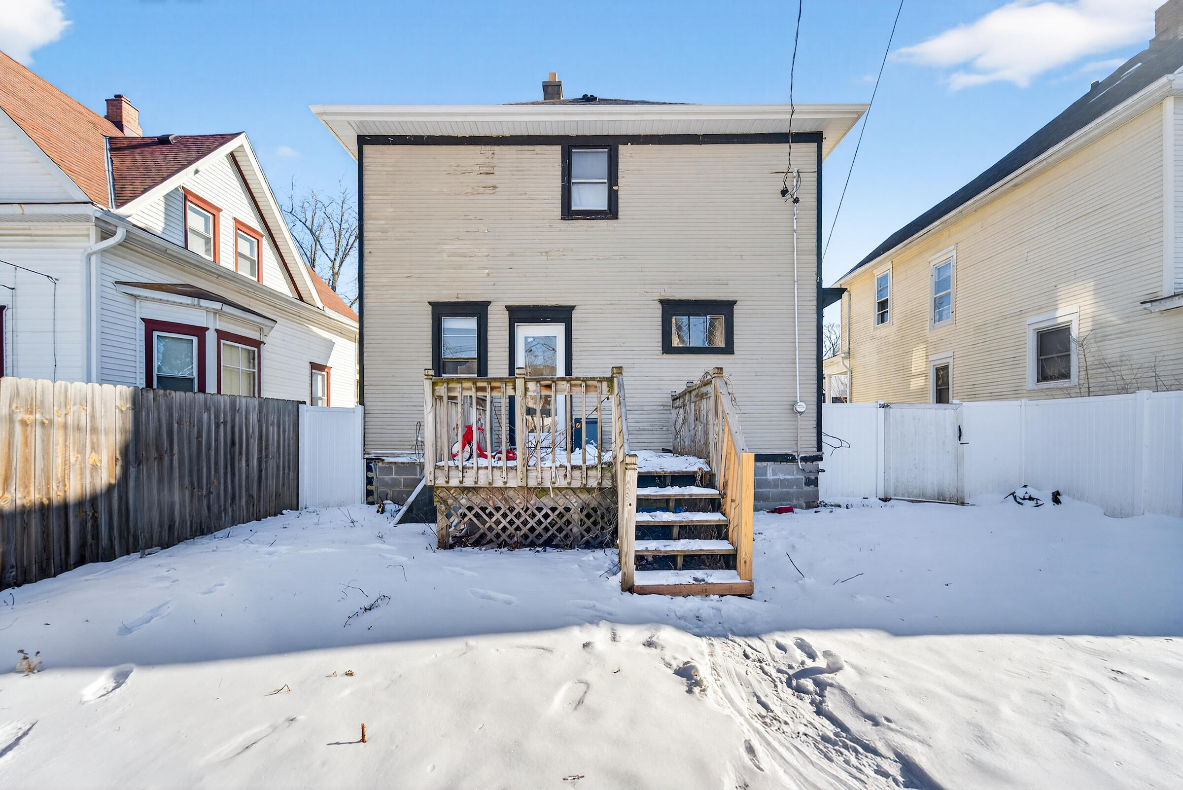 1528 Grange Avenue Racine, WI 53405 - Photo 17 of 18 DSC02505