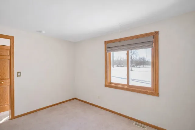 $285,000 | 106 North Salem Drive, Unit 106, Schaumburg, IL 60193