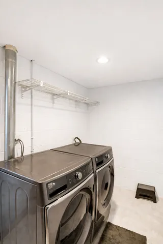 $285,000 | 106 North Salem Drive, Unit 106, Schaumburg, IL 60193