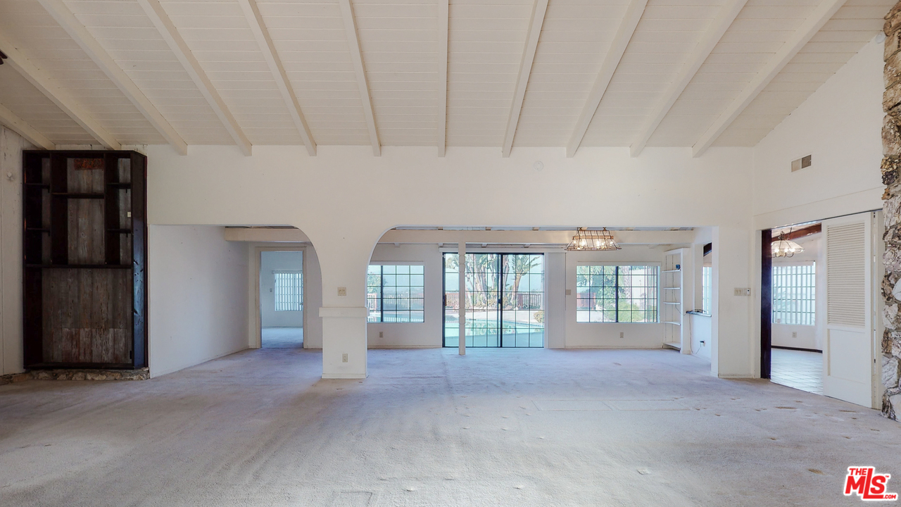 2254 Stradella Road Los Angeles, CA 90077 - Photo 12 of 29 a view of entryway