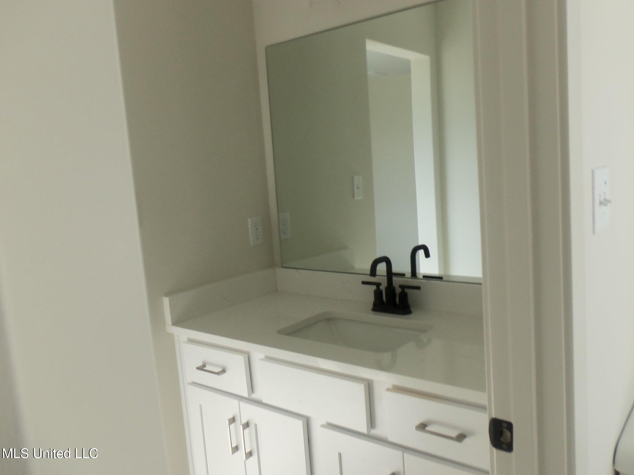 3368 Blooming Grv Road Olive Branch, MS 38654 - Photo 33 of 36 100_1422