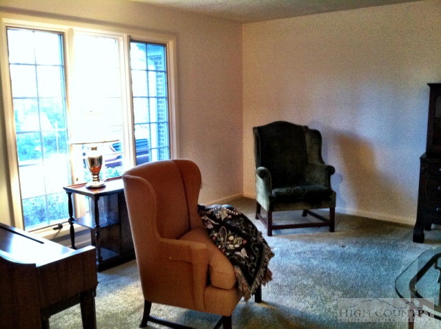 107 Hawthorne Lane Boone, NC 28607 - Photo 10 of 15 Gallery Image 10
