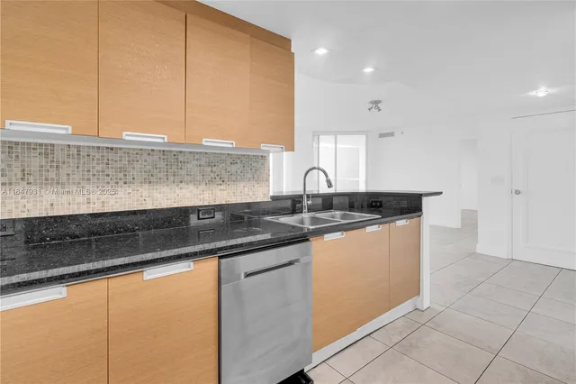 $450,000 | 1881 79th Street Causeway, Unit 404, North Bay Village, FL 33141