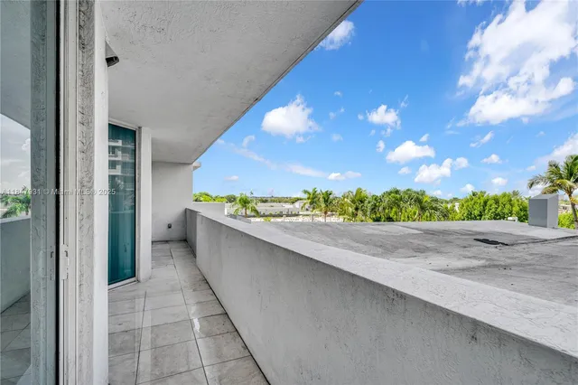 $450,000 | 1881 79th Street Causeway, Unit 404, North Bay Village, FL 33141