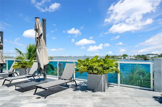 $450,000 | 1881 79th Street Causeway, Unit 404, North Bay Village, FL 33141