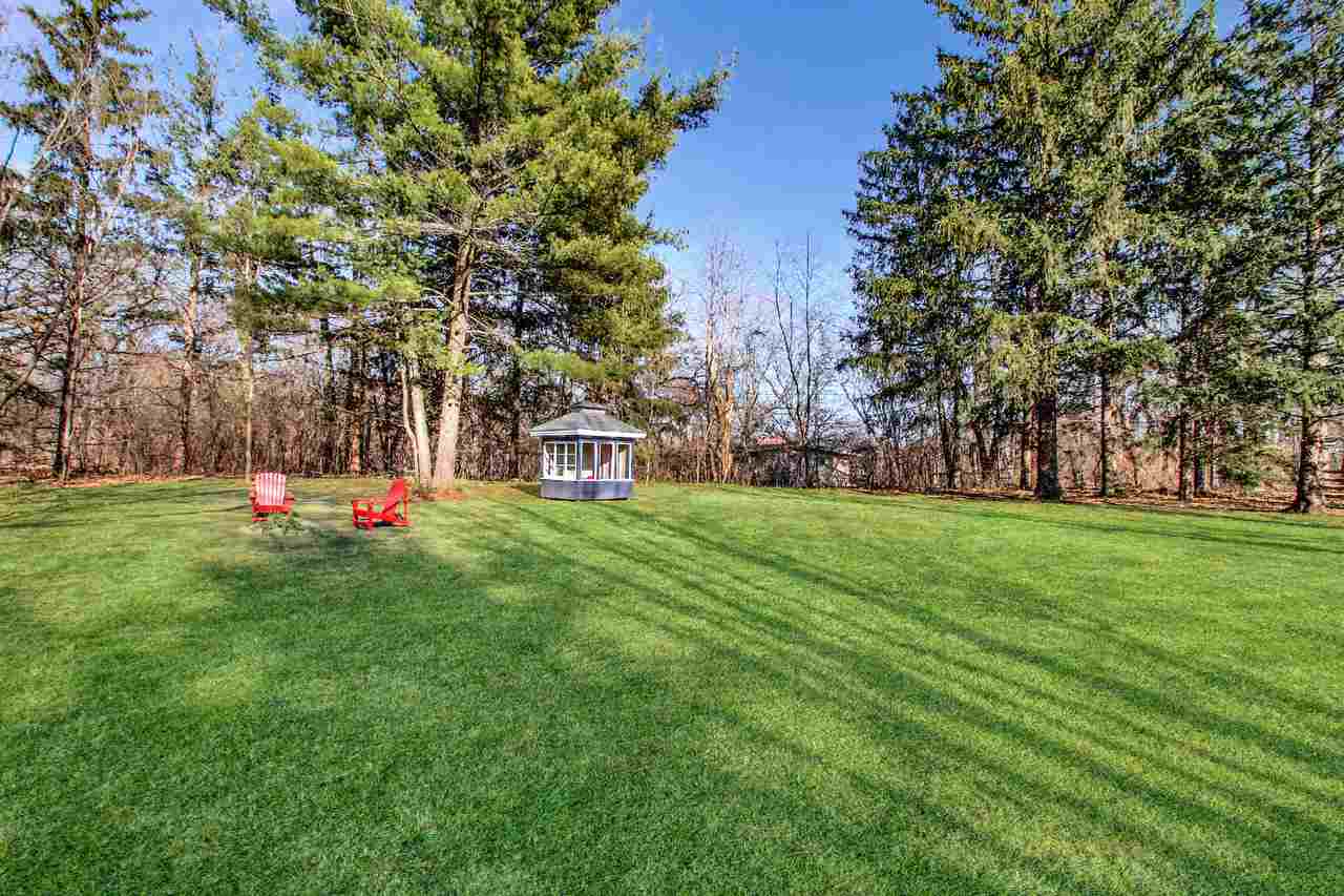 12243 Love Road Roscoe, IL 61073 - Photo 4 of 26 Gallery Image 4
