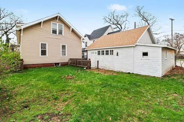 $259,500 | 1698 Sanford Street, Muskegon, MI 49441