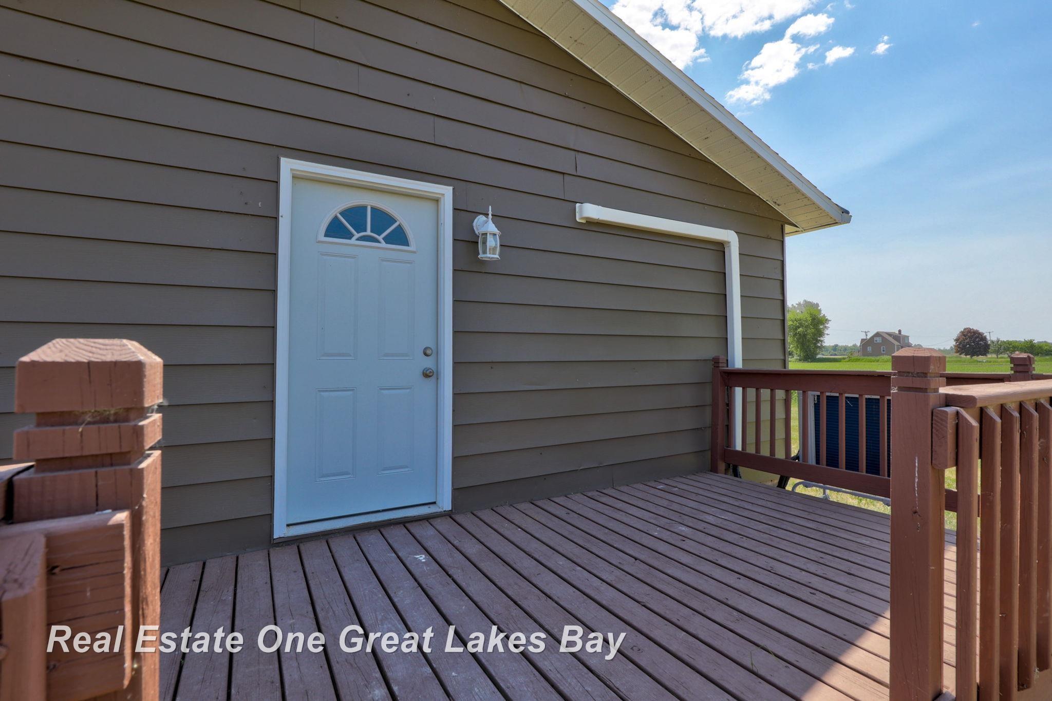 2532 Bordeau Road Standish, MI 48658 - Photo 8 of 50