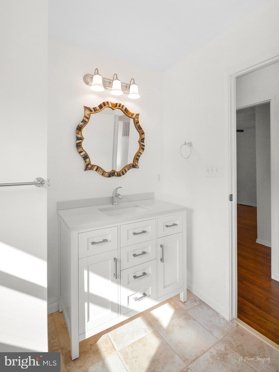 5902 Quinn Road Frederick, MD 21701 - Photo 22 of 37 Fully updated bath