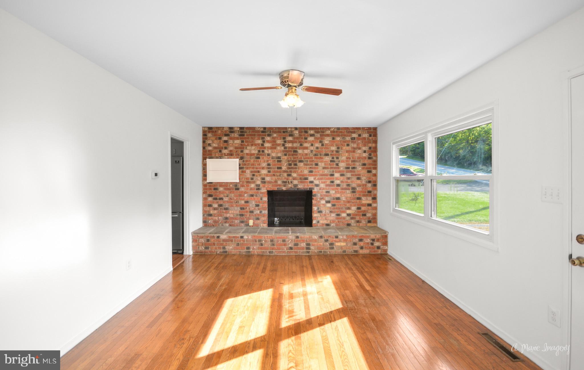 5902 Quinn Road Frederick, MD 21701 - Photo 8 of 37 Gallery Image 8