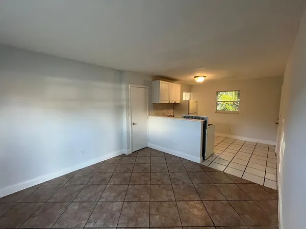 $1,650 | 2318 Van Buren Street, Unit 1, Hollywood, FL 33020