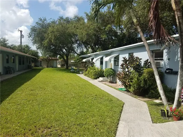 $1,650 | 2318 Van Buren Street, Unit 1, Hollywood, FL 33020
