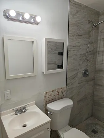 $1,650 | 2318 Van Buren Street, Unit 1, Hollywood, FL 33020
