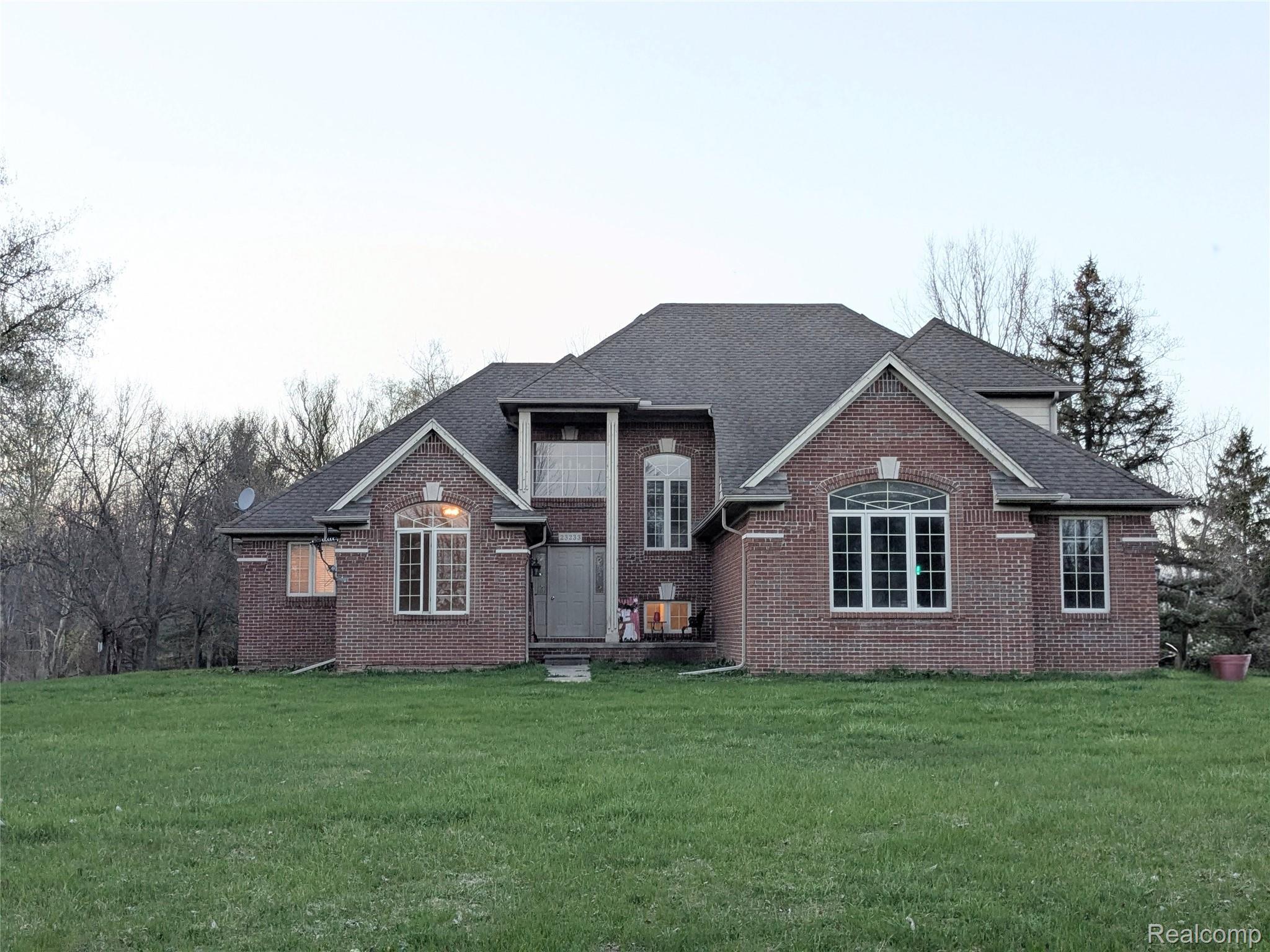 23233 30 Mile Road Ray, MI 48096 - Photo 1 of 73 Brick Sided, Split Level