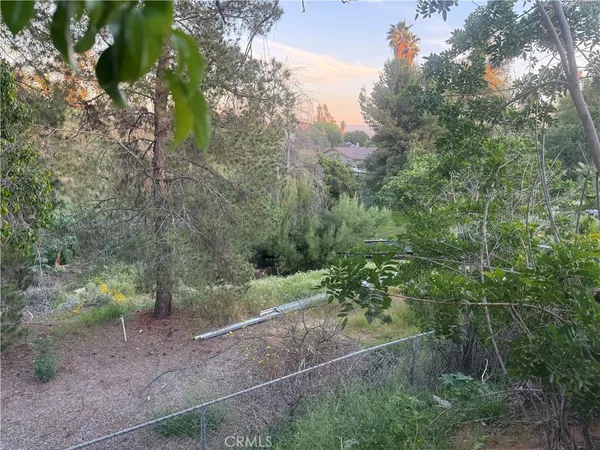 $319,900 | 186140-005 Ave Juan Bautista, Jurupa Valley, CA 92509