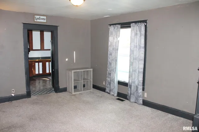 $64,900 | 422 Ross Street, Kewanee, IL 61443