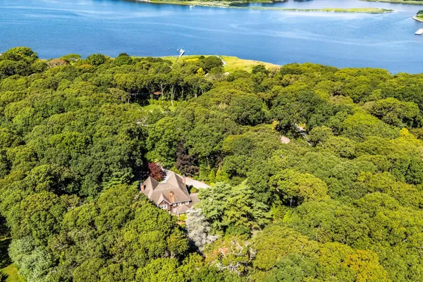 $3,850,000 | 53 Cedar Lane West, Remsenburg, NY 11960