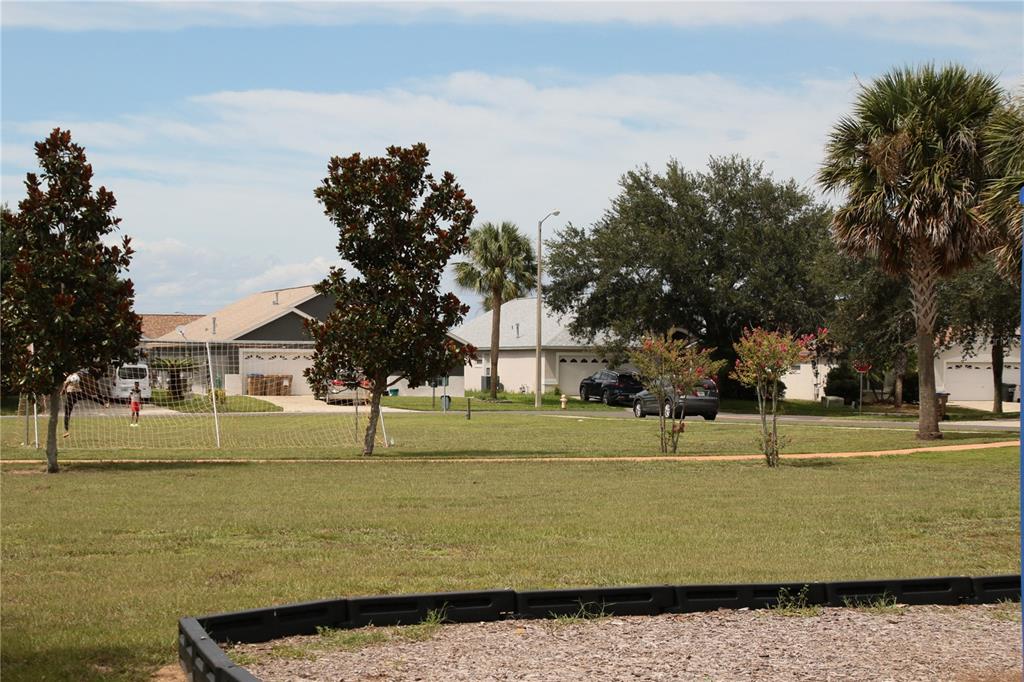2643 Oneida Loop Kissimmee, FL 34747 - Photo 74 of 93 Gallery Image 74