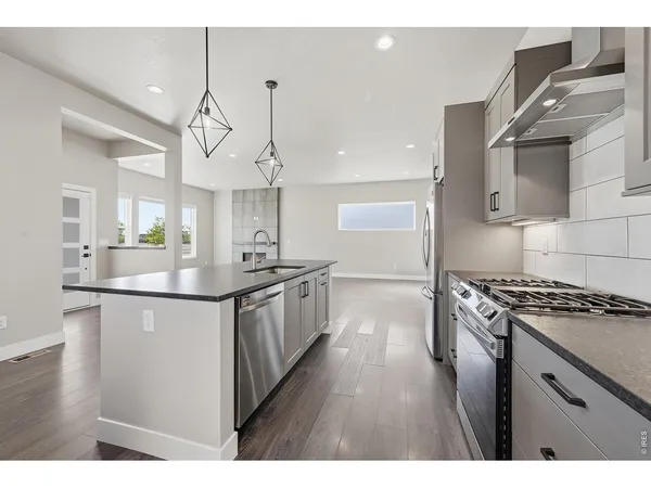 $725,000 | 5197 School House Drive, Timnath, CO 80547