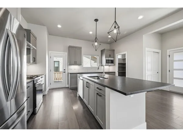 $725,000 | 5197 School House Drive, Timnath, CO 80547