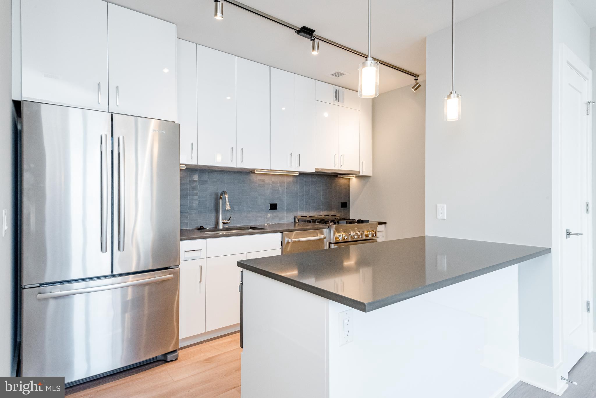 88 V Street Southwest, Unit 804 Washington, DC 20024 - Photo 12 of 51