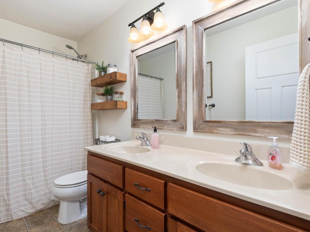 1631 Sparrow Road Waconia, MN 55387 - Photo 34 of 63 Gallery Image 34