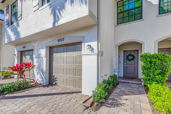 $2,850 | 5007 Woods Edge Circle, Palm Beach Gardens, FL 33410