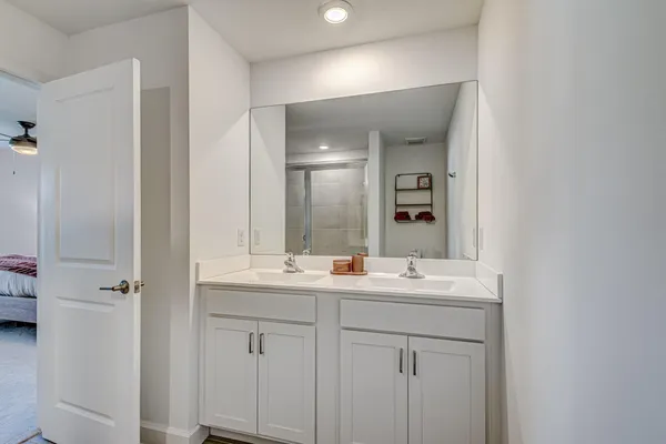 $2,850 | 5007 Woods Edge Circle, Palm Beach Gardens, FL 33410