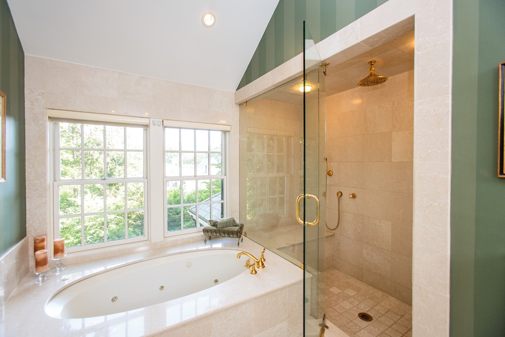 135 Edmunds Road Wellesley, MA 02481 - Photo 17 of 30