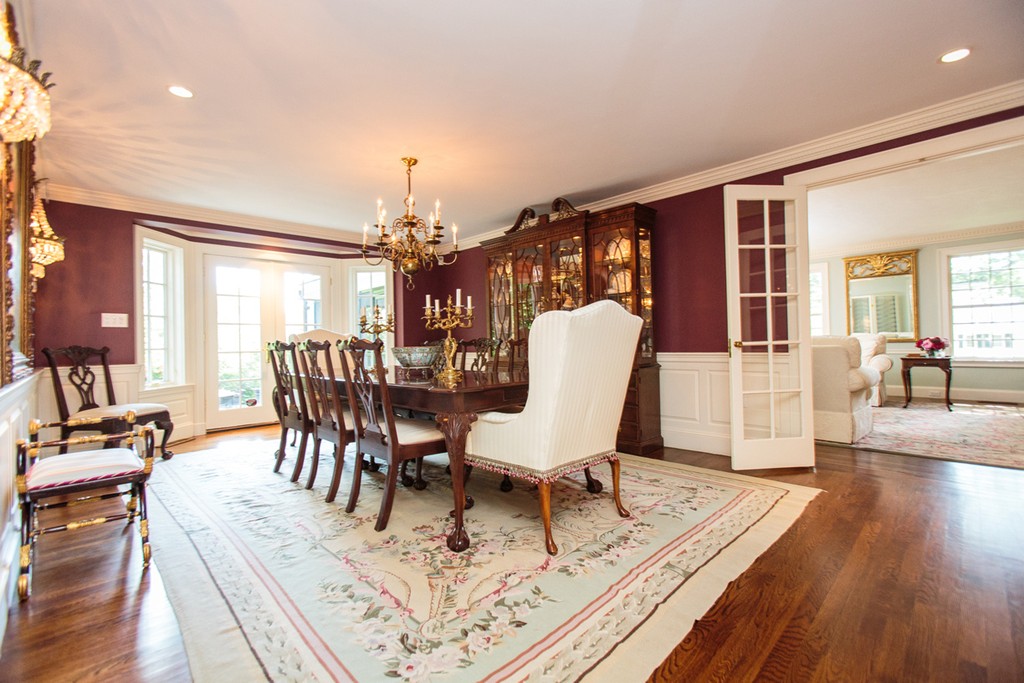 135 Edmunds Road Wellesley, MA 02481 - Photo 6 of 30