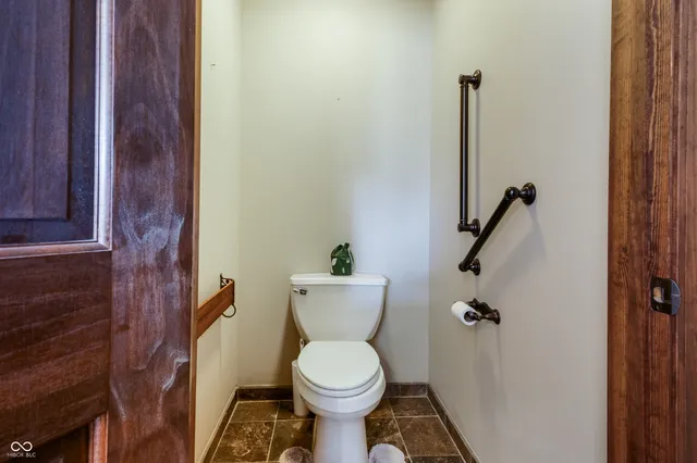 $975,000 | 20136 Stone Church Road, Laurel, IN 47024