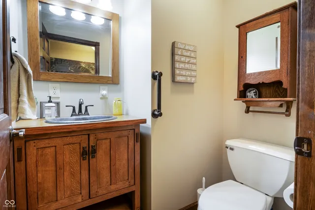 $975,000 | 20136 Stone Church Road, Laurel, IN 47024