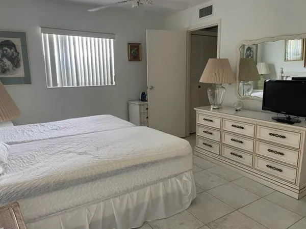 $2,500 | 99 Saxony C Delray Beach, Delray Beach, FL 33446