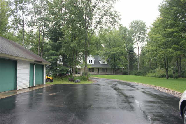 4727 Cedar Lake Road Gladwin, MI 48624 - Photo 14 of 19 20099424-13.JPG